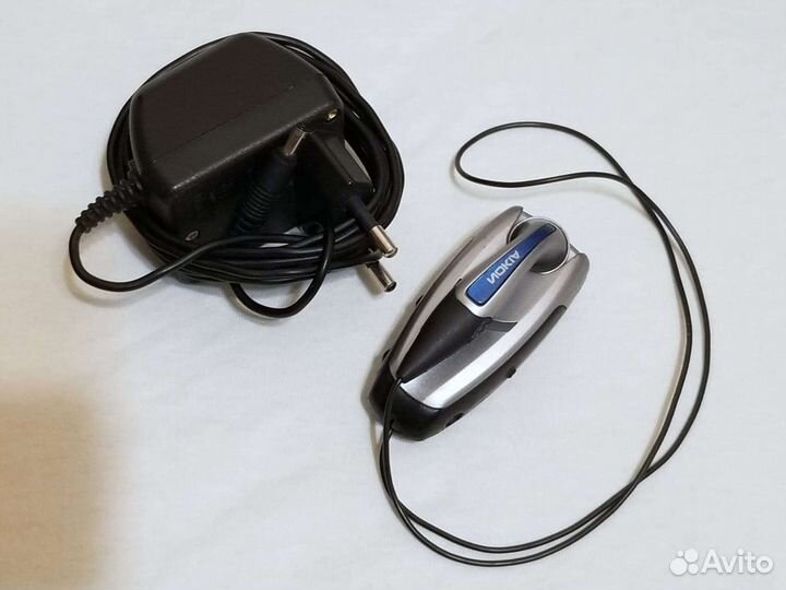 Bluetooth-гарнитура Nokia HS-3W, 2004 год