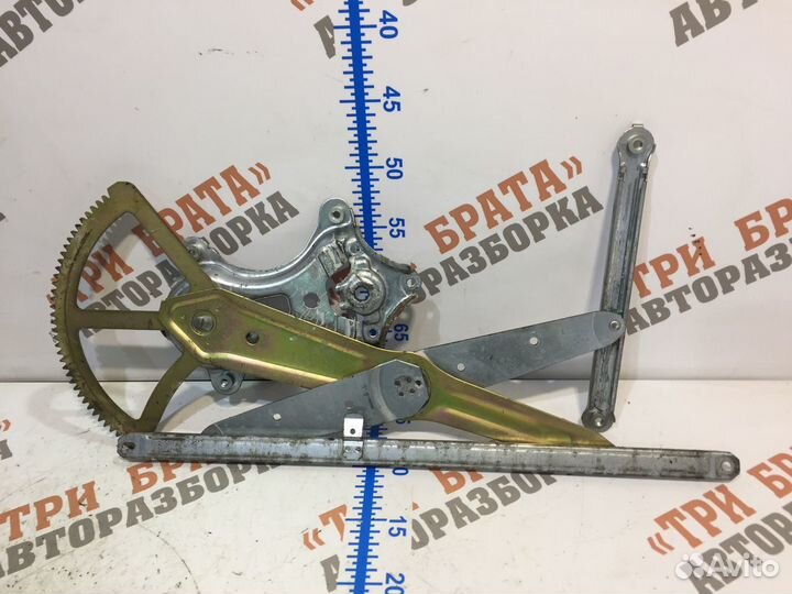 Стеклоподъёмник передний (электрический) Лев