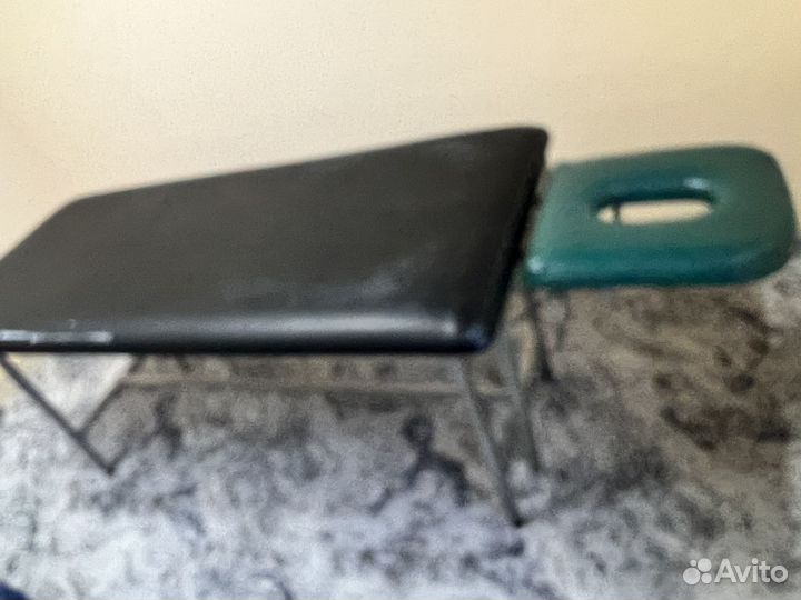 Массажный стол