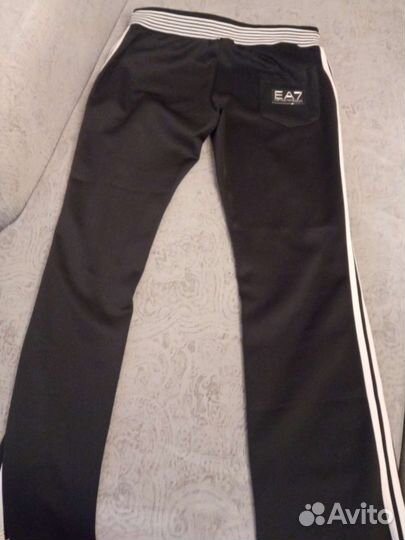 Спортивный костюм женский