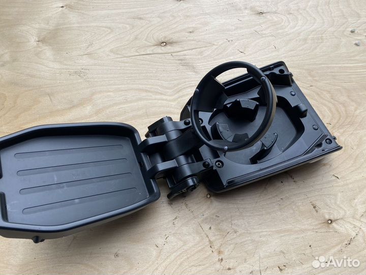 Подлокотник Volvo XC70 (S) II (2000-2004) S60 P2 I