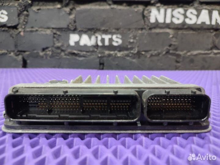 Блок управления двс Toyota Harrier AVU65-0028375