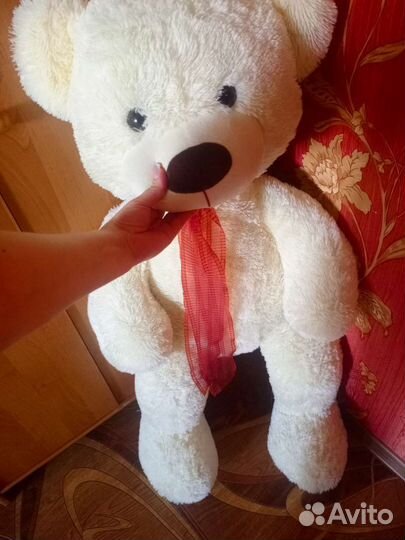 Плюшевый медведь огромный