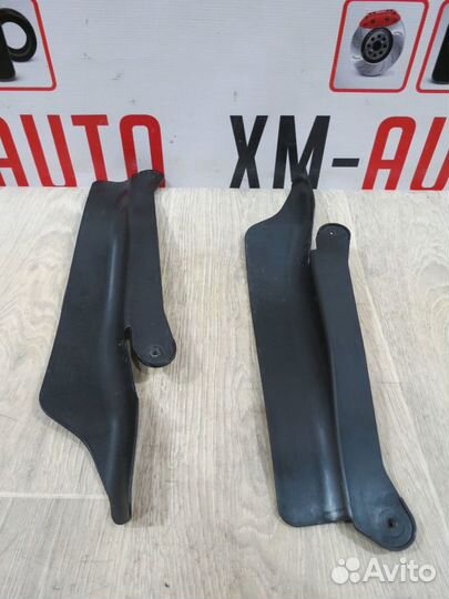 Кожух замка двери Kia Rio 3