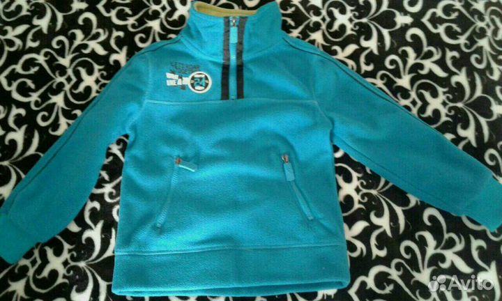 Толстовки, новая,2- 3-4-5лет