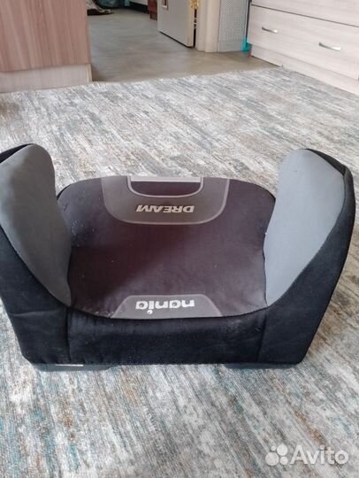 Детская сидушка в машину