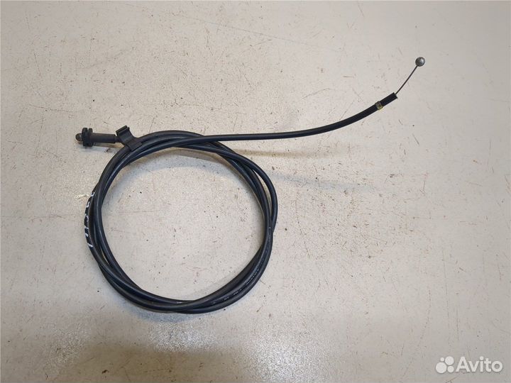 Трос капота Volkswagen Polo, 1996