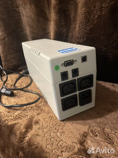 Стабилизатор напряжения