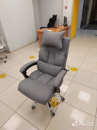 Домашнее тканевое кресло с массажем