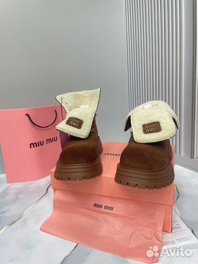 Ботинки зимние женские MIU MIU замша и кожа