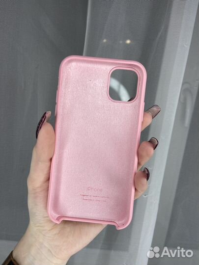 Чехол на iPhone 11