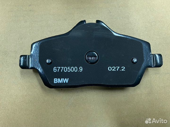 Тормозные колодки передние BMW 34106884263