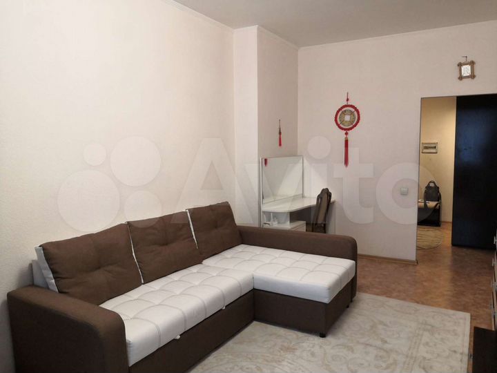 2-к. квартира, 69,2 м², 2/4 эт.