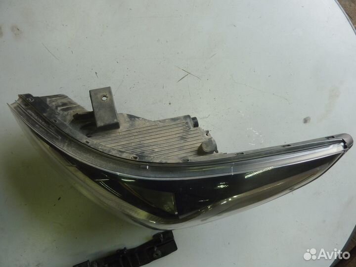 Hyundai Solaris 2 фара левая с 2017-2020г