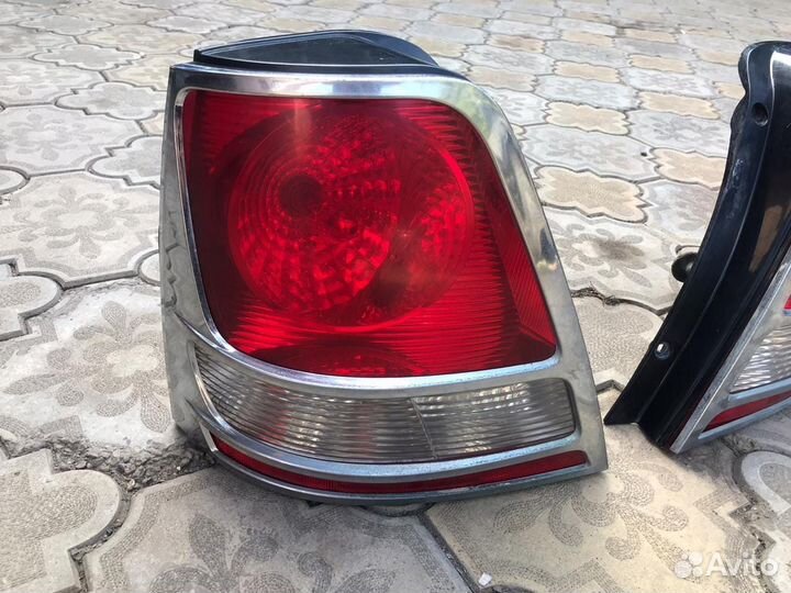 Задние фонари Kia Sorento 1