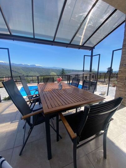 Дом 200 м² на участке 4 сот.