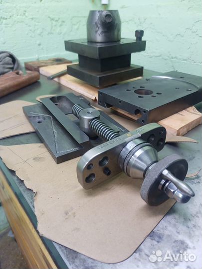 Малая продольная токарного станка тс-135М Кастом