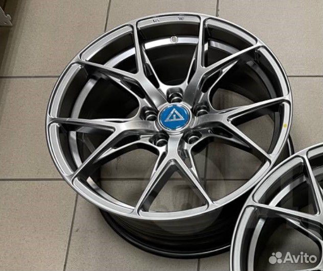 Диски R18 5x114,3 Wheelegend VLF28 HB