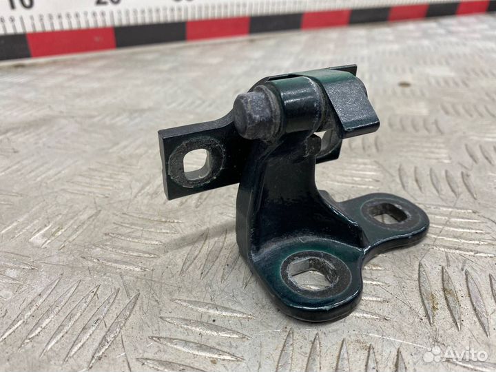 Б/У петля двери задний правый Bmw 7-Series E65