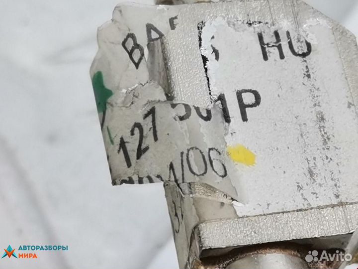 Трубка топливная Audi A6 4F/C6 2005 06E127501P