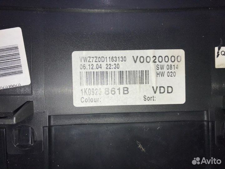 Приборная панель Volkswagen Golf 5 2003-2009