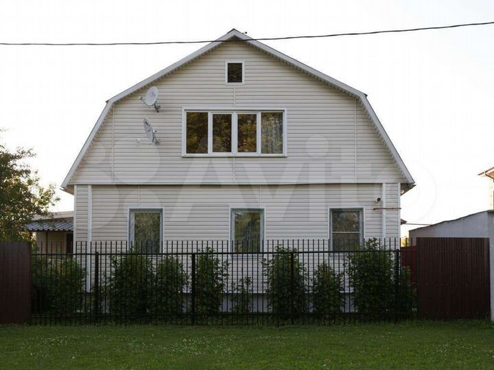 Дом 195 м² на участке 15 сот.