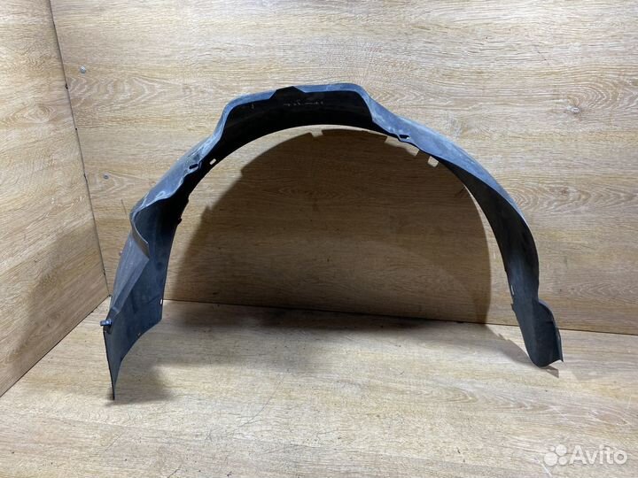 Подкрылок передний правый VW Golf 3 170412