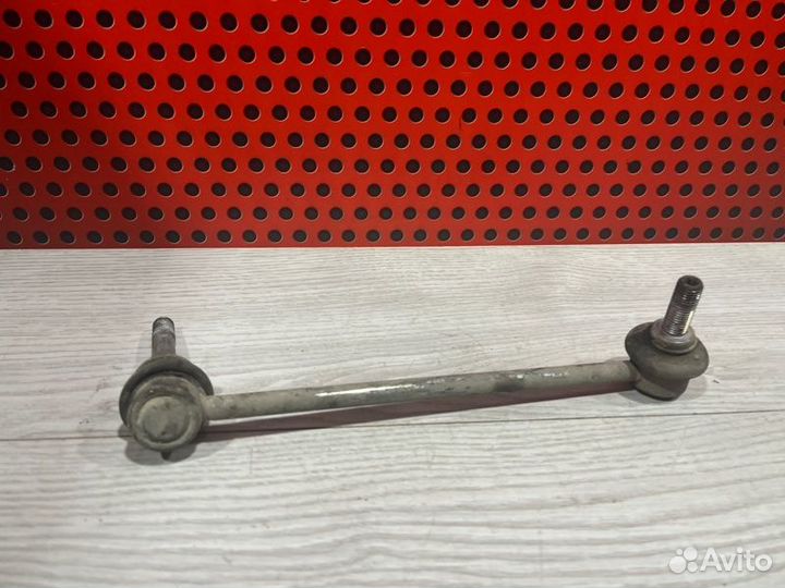 Стойка стабилизатора передняя правая Bmw X6 F16