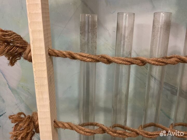 Деревяная рамка с колбами. Рамка ваза для цветов