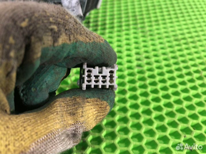 Зеркало заднего вида боковое правое R Honda HR-V