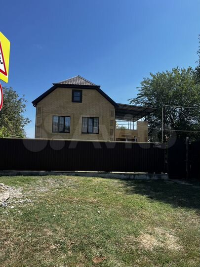 Дом 183 м² на участке 12,8 сот.
