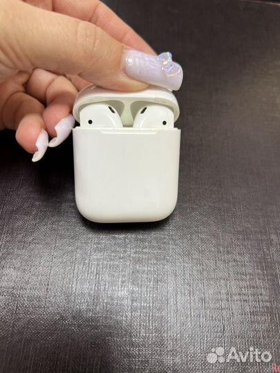 Airpods 2
