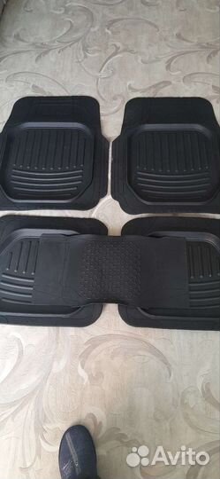 Автомобильные коврики резиновые