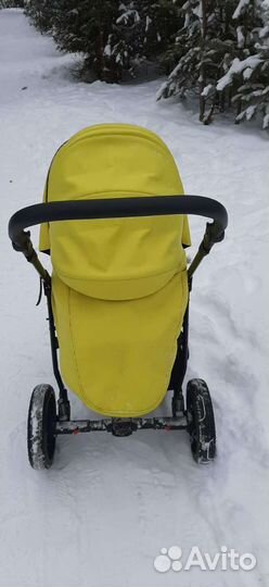 Прогулочная коляска