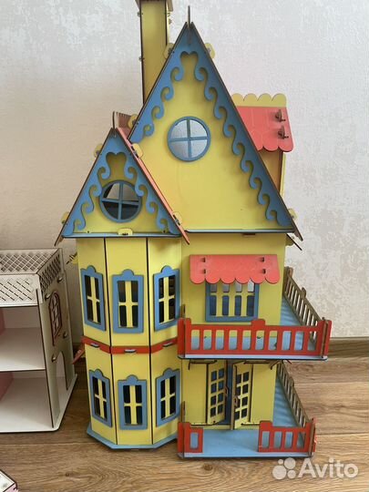 Домик кукольный