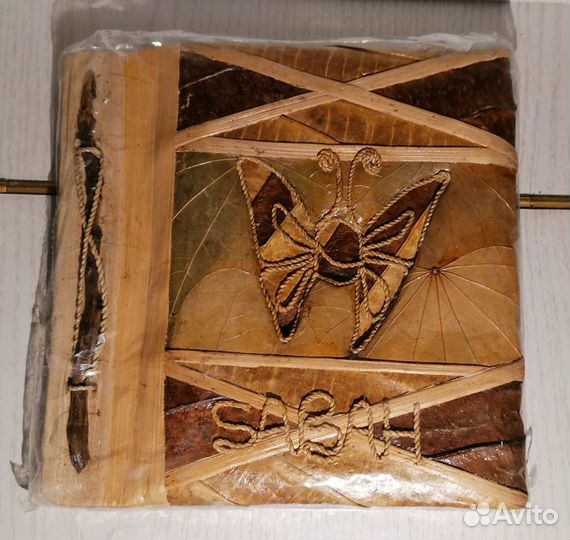 Фотоальбом из пальмовых листьев