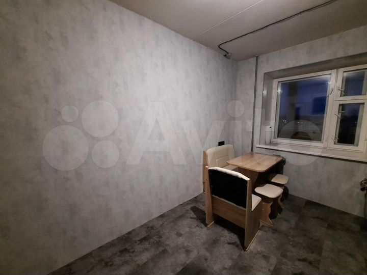 2-к. квартира, 54 м², 7/10 эт.