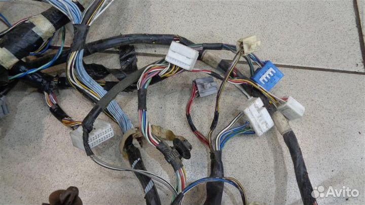 Проводка салона Toyota Echo 1999-2005