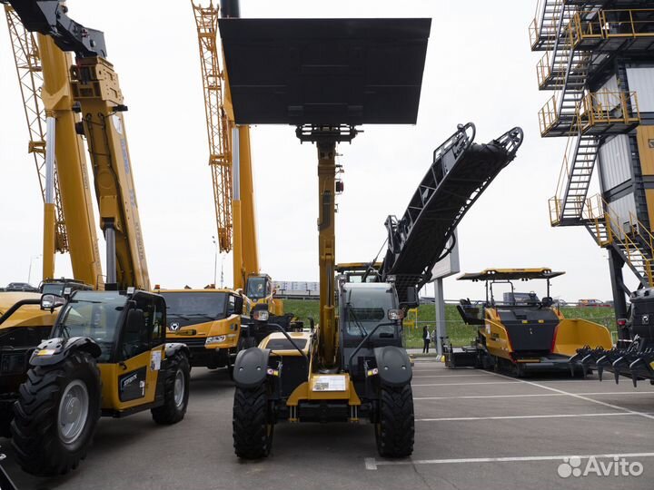 Телескопический погрузчик XCMG XC6-3007K, 2023