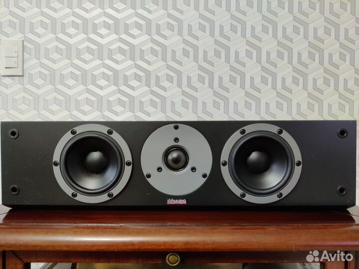 Акустическая колонка Dinaudio центр