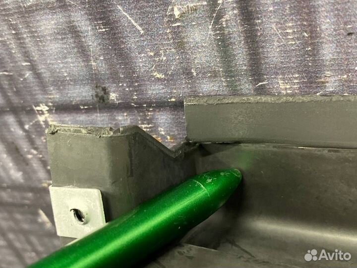 Воздуховод радиатора передний правый Bmw X3 E83