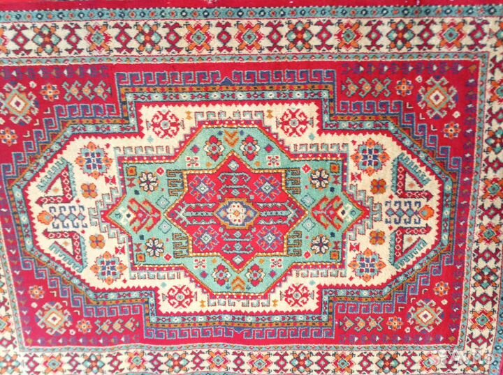 Ковер бу шерстяной