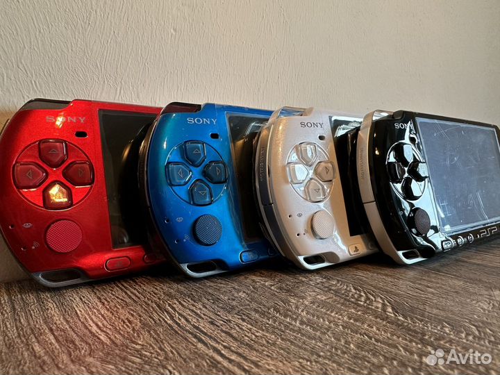 Sony PSP 3008 новые, 64Gb (250игр), коробка, зу