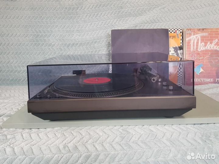 Виниловый проигрыватель Technics SL-1650