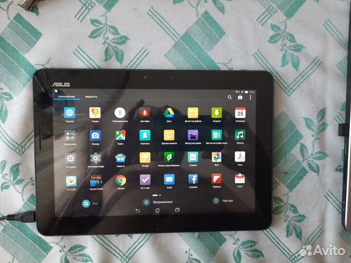 Плашшет Asus Transformer Pad TF303CL