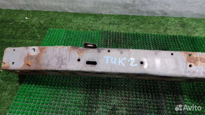 Балка подрадиаторная Nissan Tiida 2008