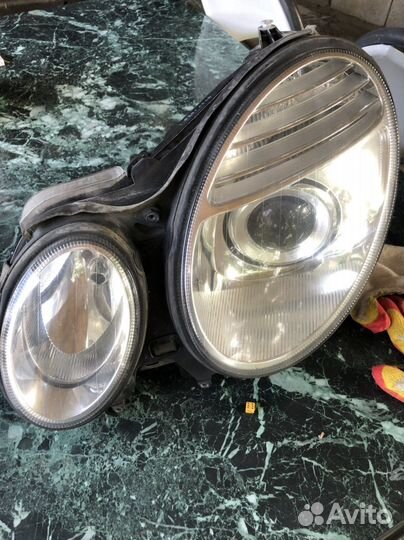 Фара левая мерседес 211