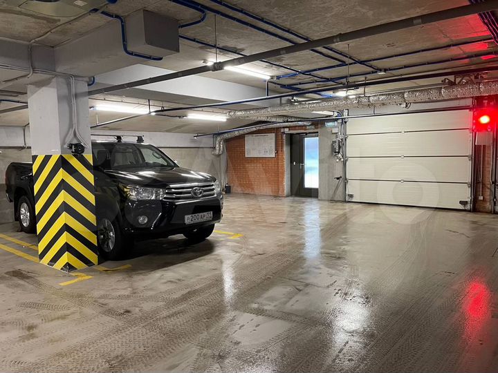 Машиноместо, 15 м²