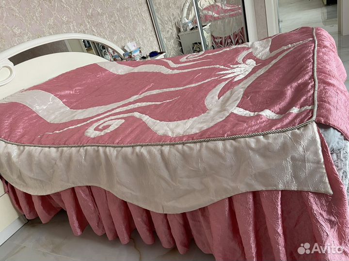 Покрывало на 2 х спальную кровать 1,8 м на 2 м