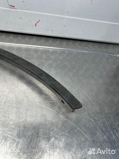 Накладка переднего крыла правого передняя правая
